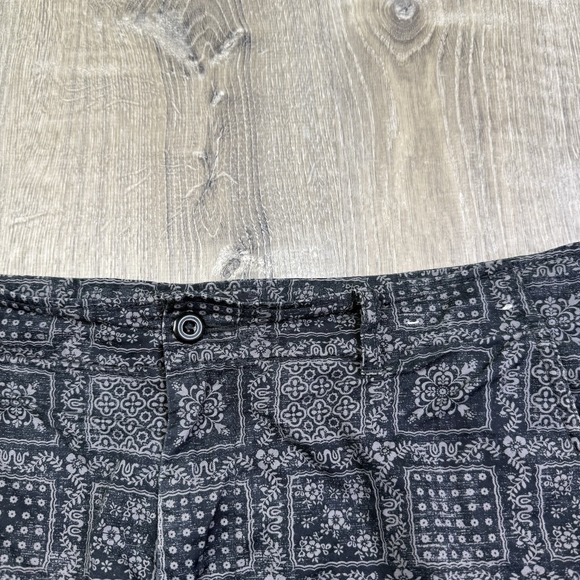 Reyn Spooner Shorts Black Gray Geometric Print Casual Uniqlo Mens Size M Medium - Picture 3 of 11